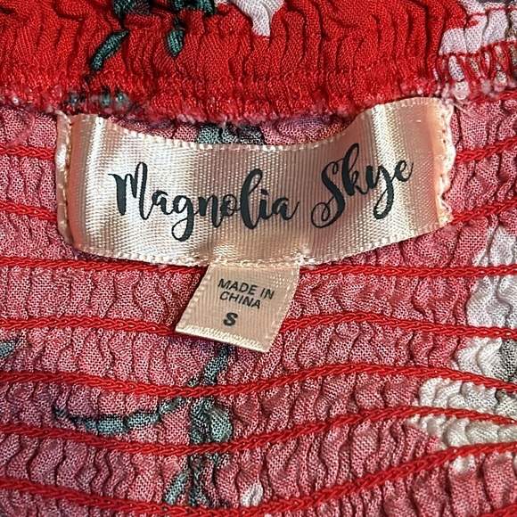 Magnolia Skye poppy storm on red Capri romper runched elastic bodice flowy pants - Picture 3 of 3